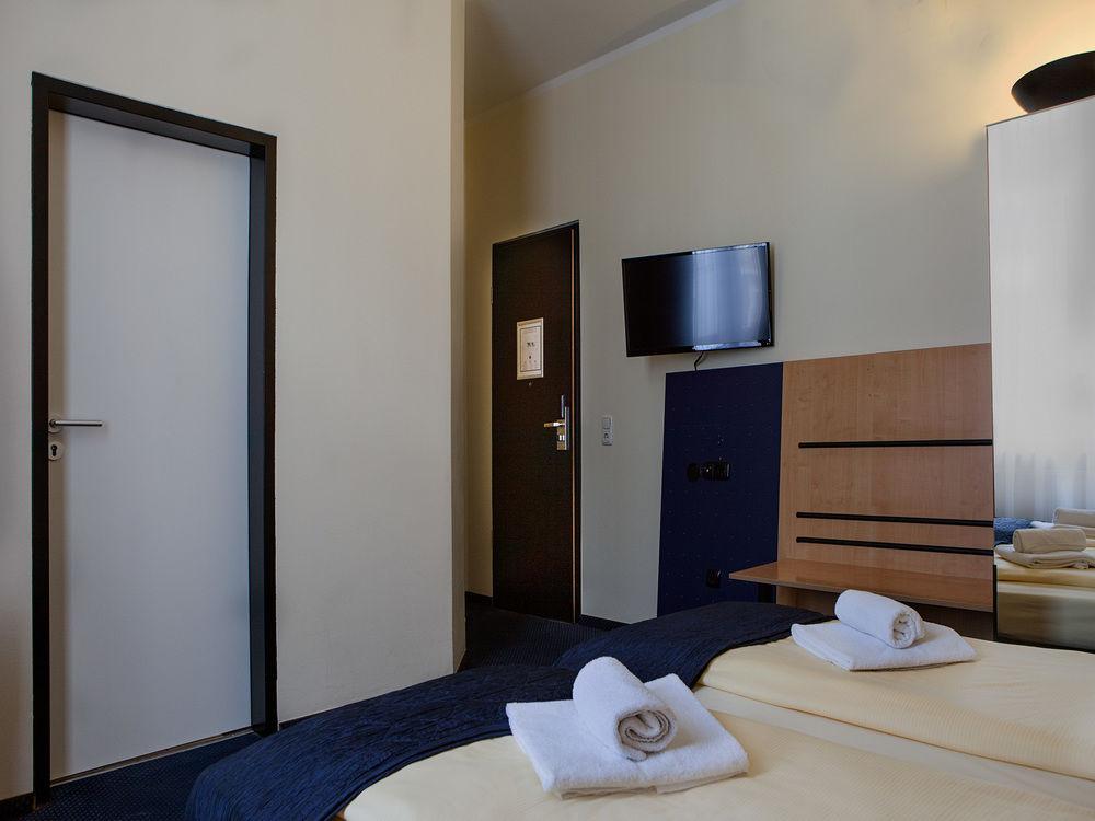 Comfort Hotel Frankfurt Central Station Francoforte sul Meno Esterno foto