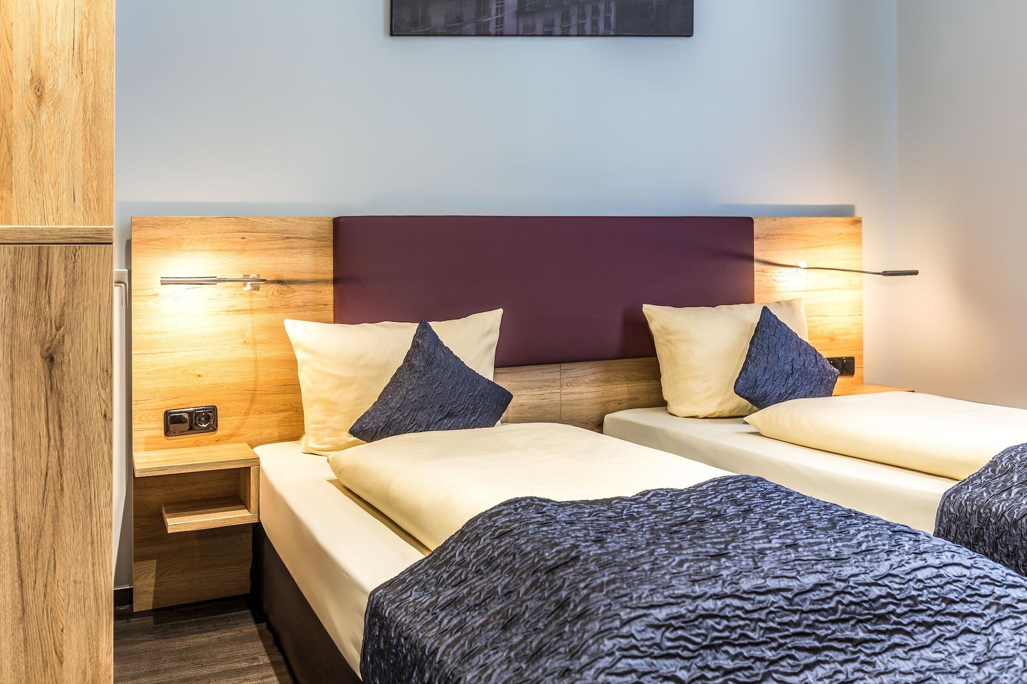 Comfort Hotel Frankfurt Central Station Francoforte sul Meno Esterno foto