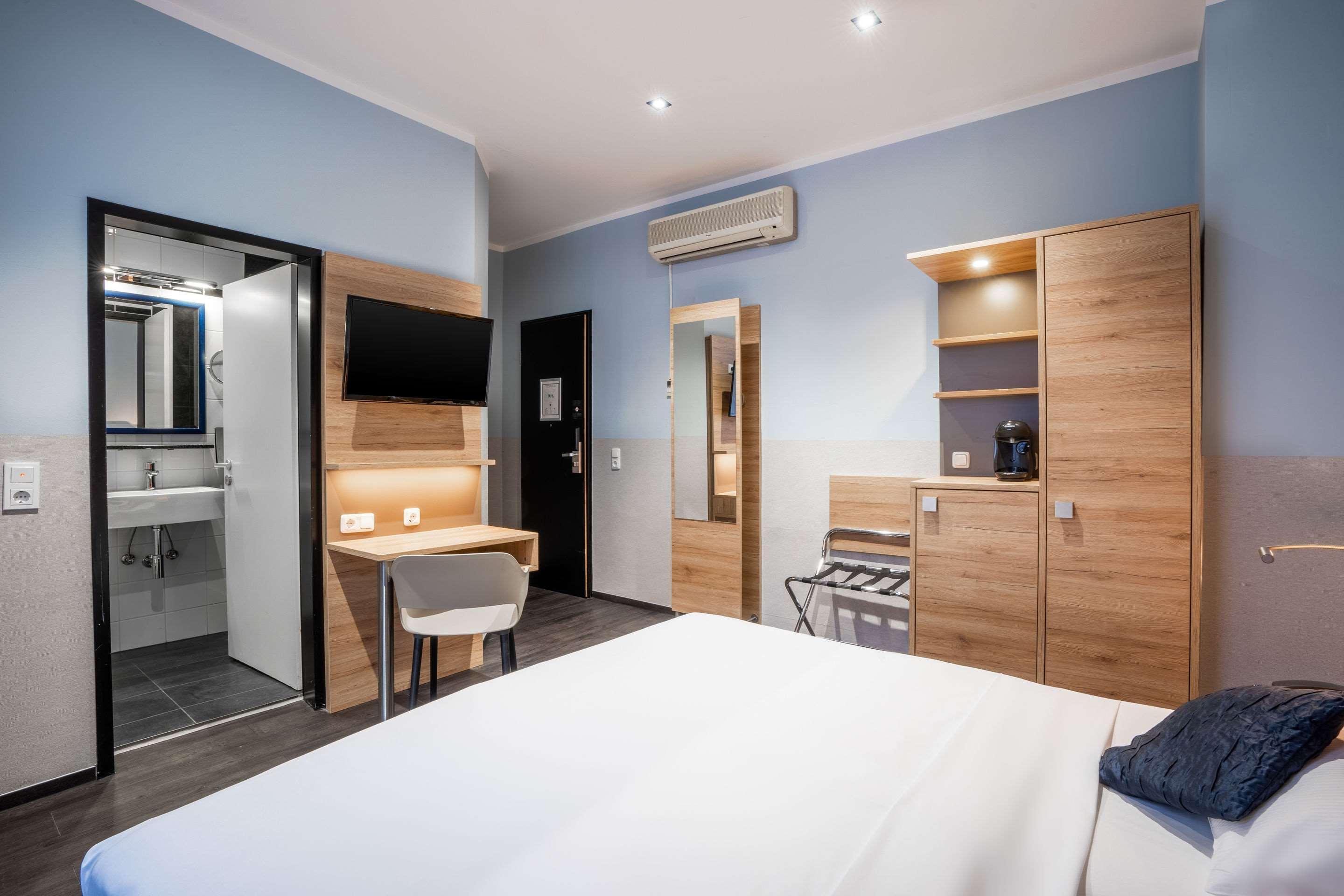 Comfort Hotel Frankfurt Central Station Francoforte sul Meno Esterno foto